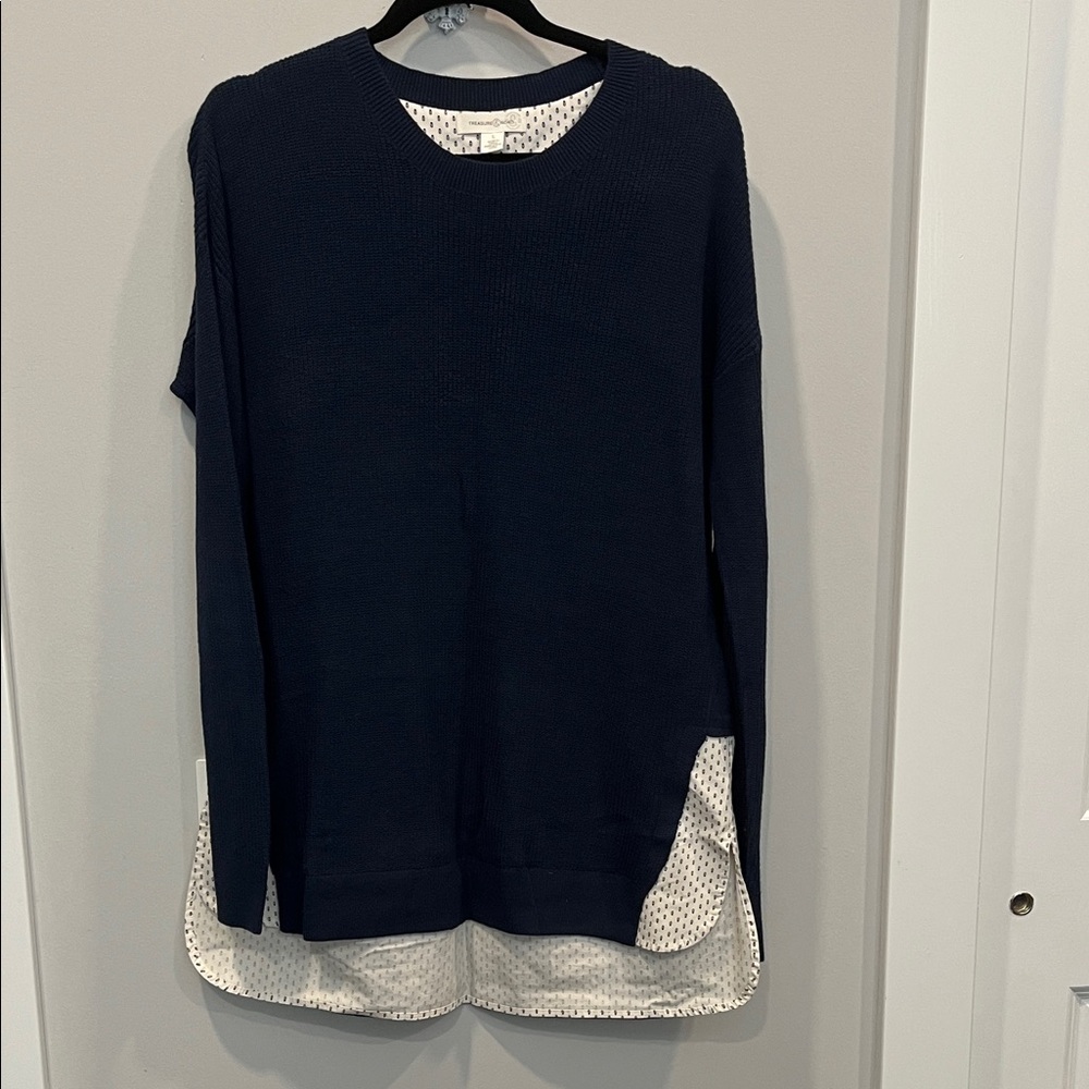 Treasure & Bond Navy Blue Sweater with White Layer